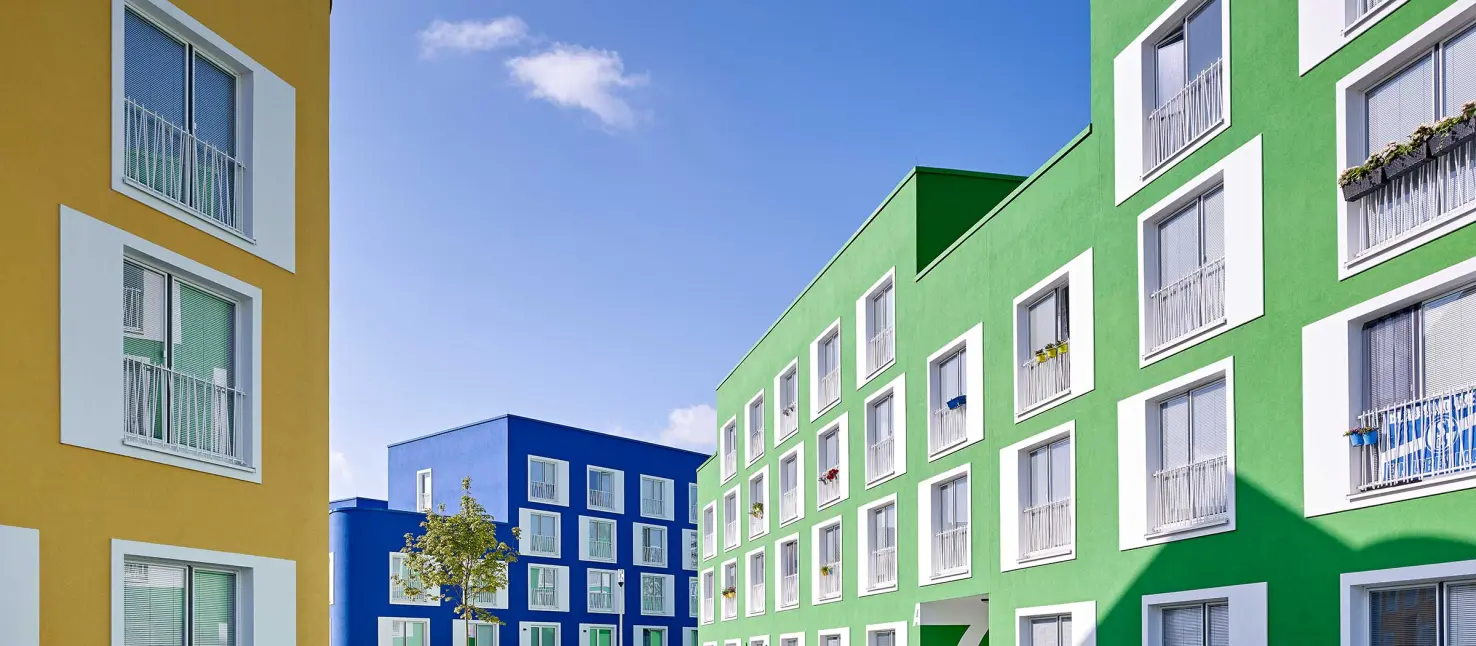 Fasadna boja: fasada studentskog doma uljepšana bojama