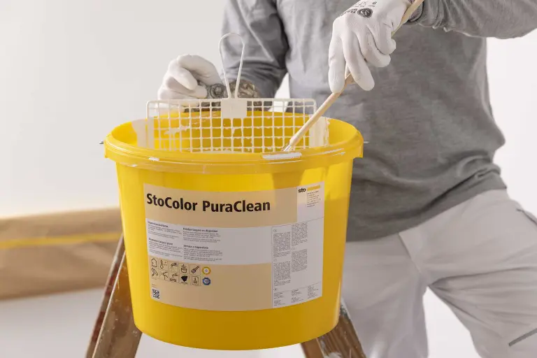 Periva zidna boja: StoColor PuraClean, uporaba boje za interijere u žutoj kanti