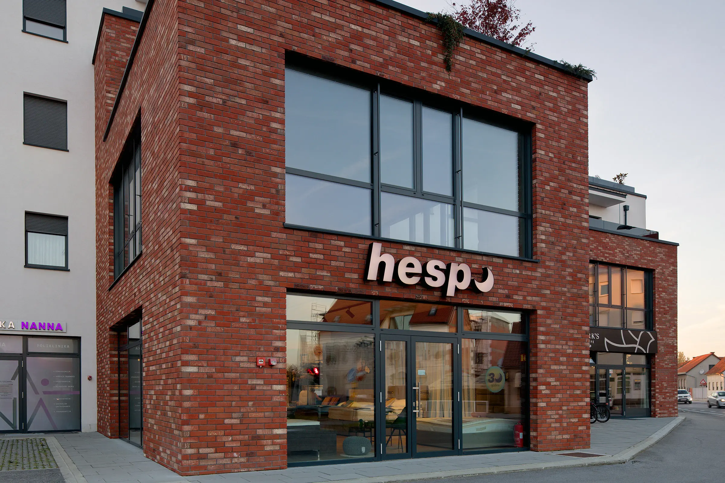 Apartment building Optujska, Varazdin_Hrvatska, Fasada od klinkera