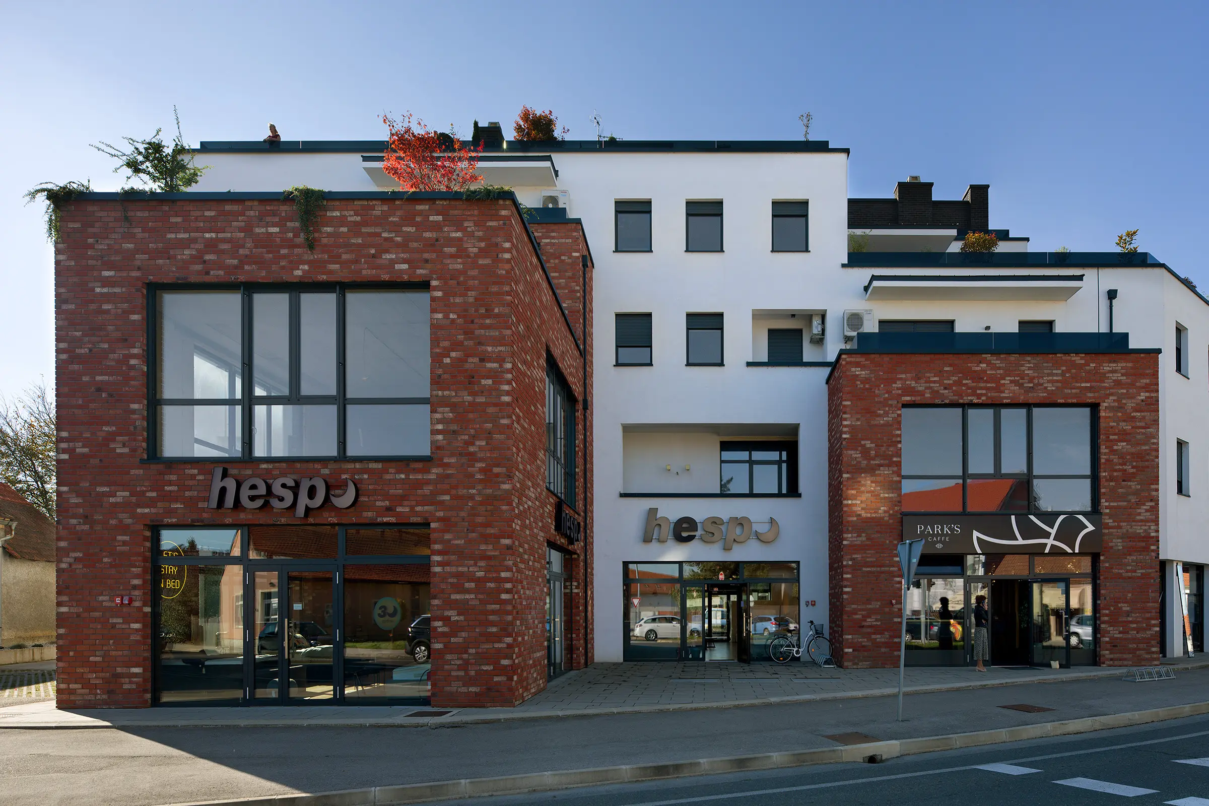 Apartment building Optujska, Varazdin_Hrvatska, Fasada od klinkera