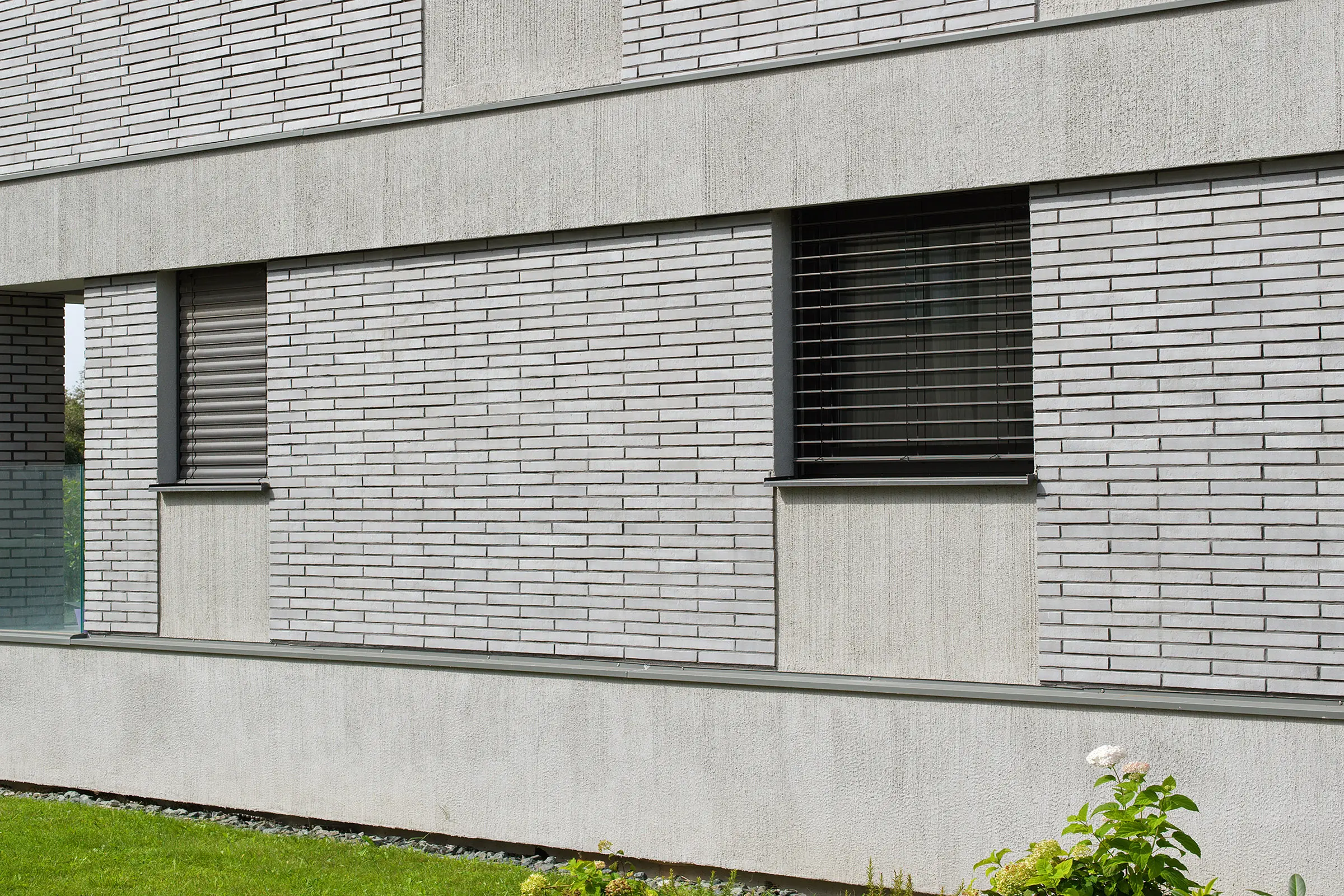 Stambena zgrada_Zaprešić, Hrvatska, detalj, Fasada od klinker opeke