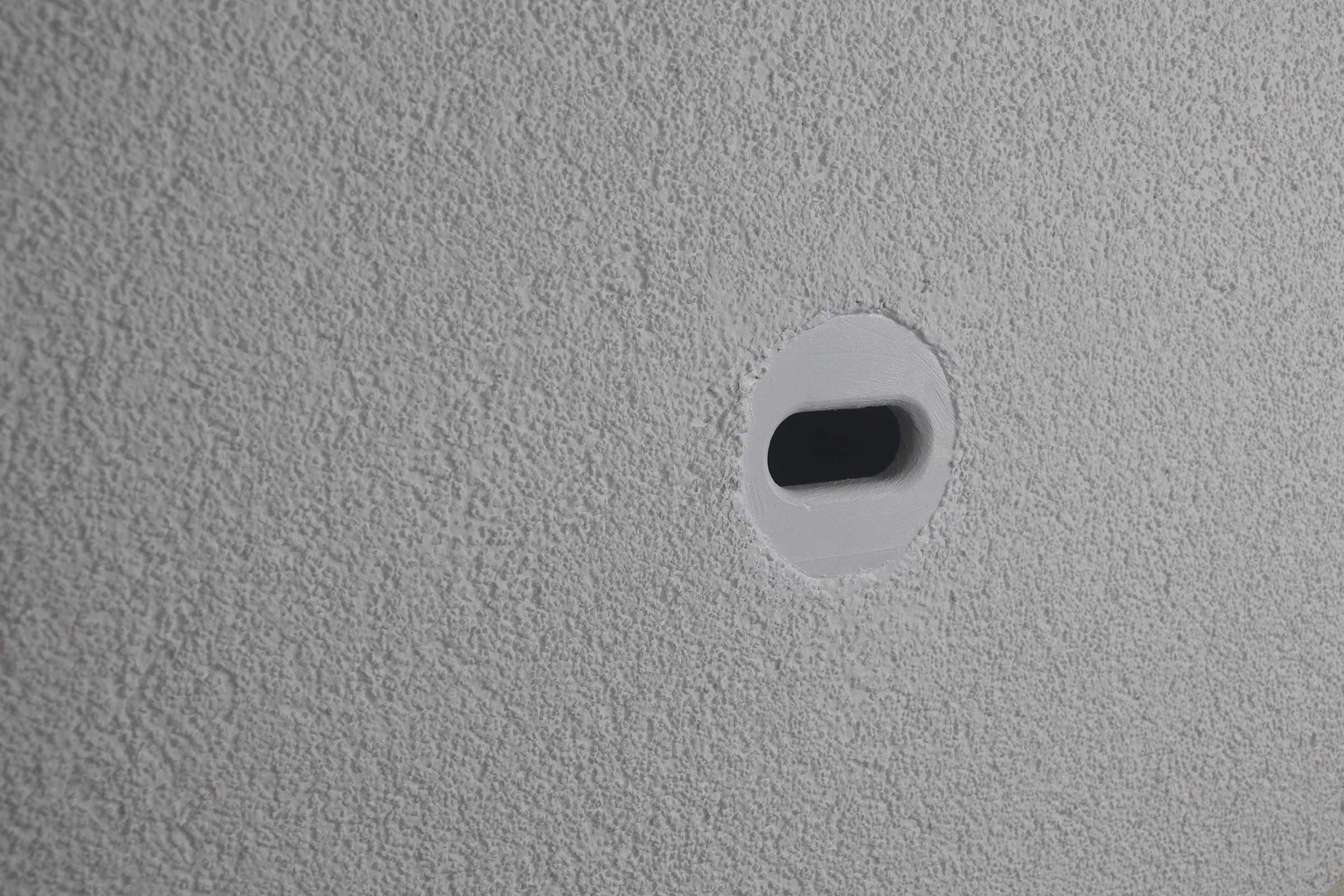 Kućice za gniježđenje ptica ugrađene u kompozitni sustav za toplinsku izolaciju